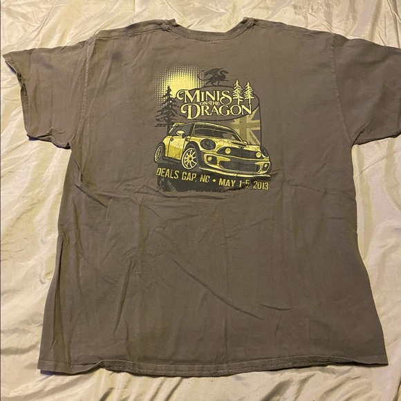 ✨CLEARANCE✨  MINIs On The Dragon MOTD 2013 t-shirt - Picture 6 of 6